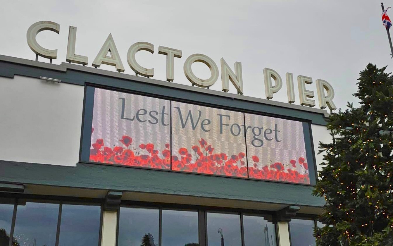 Paying tribute to fallen